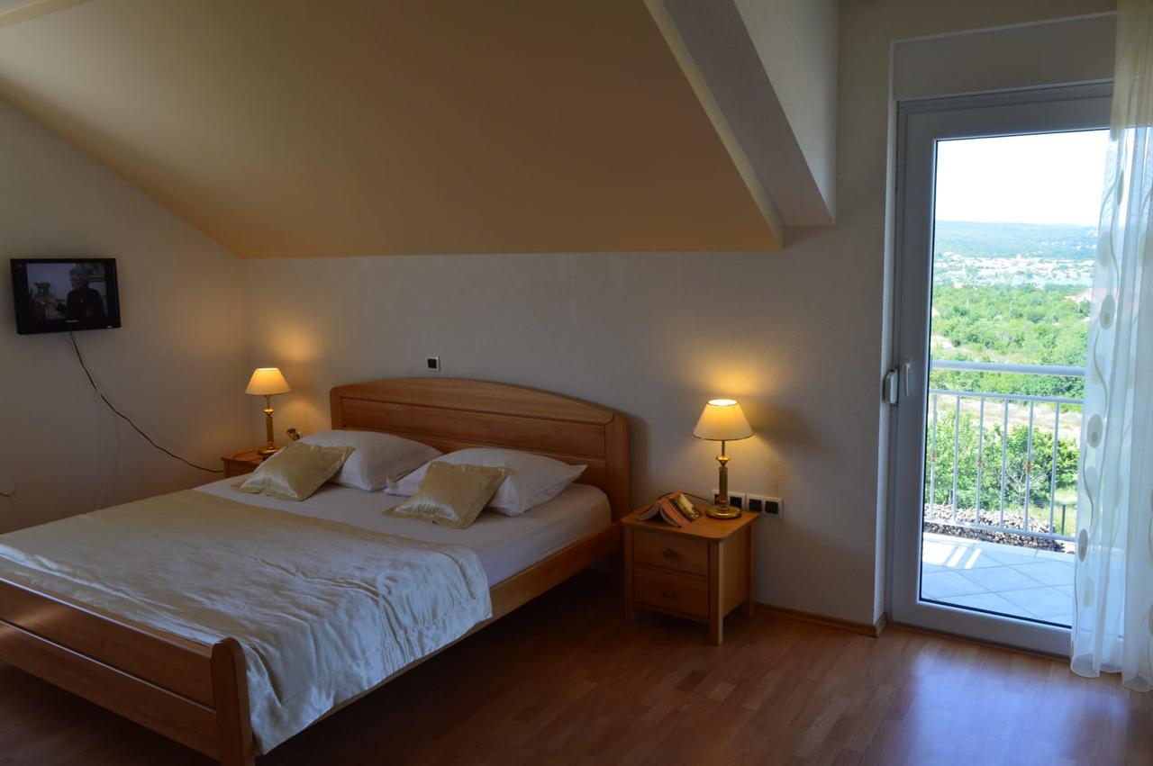 Blue Lake Luxury Rooms Grabovica Екстериор снимка